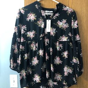 Floral Blouse. SMALL. NWT